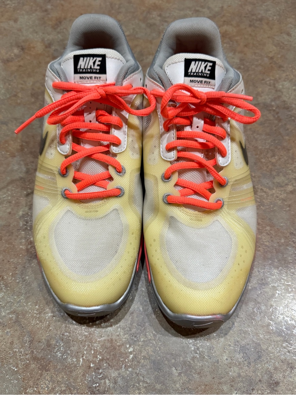 Women's Nike Move Fit. Size 10